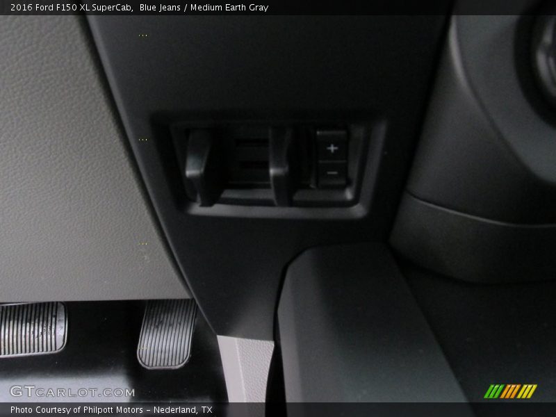 Blue Jeans / Medium Earth Gray 2016 Ford F150 XL SuperCab