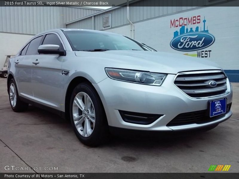 Ingot Silver Metallic / Charcoal Black 2015 Ford Taurus SEL