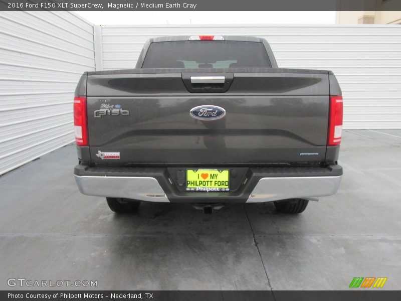 Magnetic / Medium Earth Gray 2016 Ford F150 XLT SuperCrew