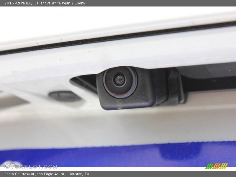 Bellanova White Pearl / Ebony 2016 Acura ILX