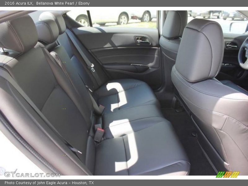 Bellanova White Pearl / Ebony 2016 Acura ILX