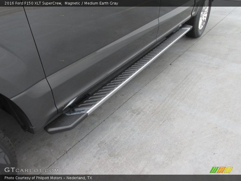 Magnetic / Medium Earth Gray 2016 Ford F150 XLT SuperCrew