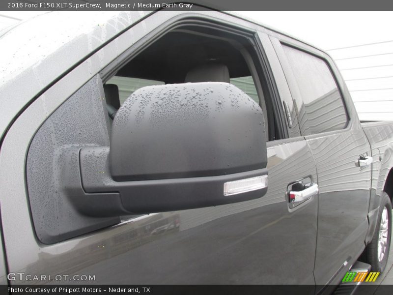 Magnetic / Medium Earth Gray 2016 Ford F150 XLT SuperCrew