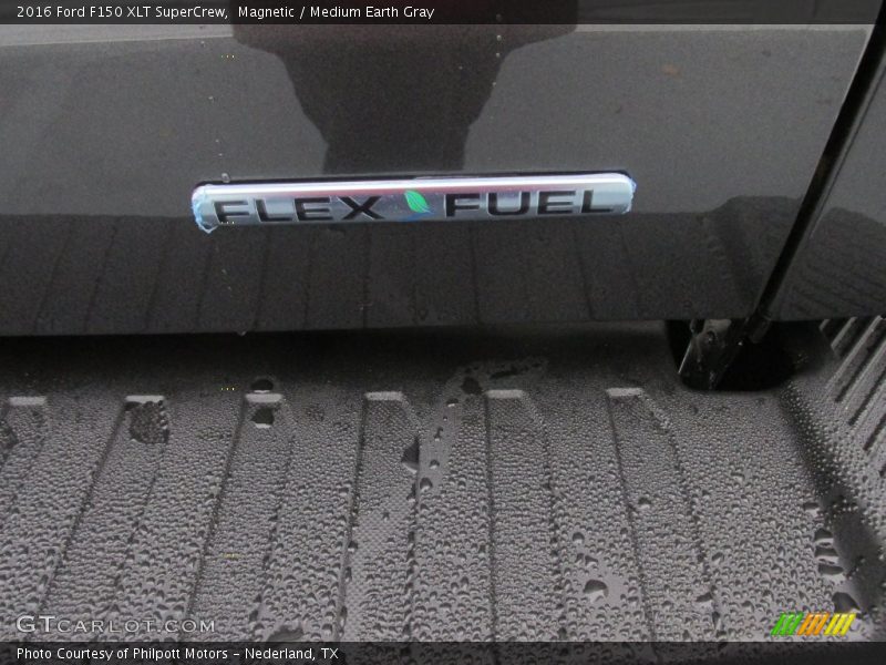 Magnetic / Medium Earth Gray 2016 Ford F150 XLT SuperCrew