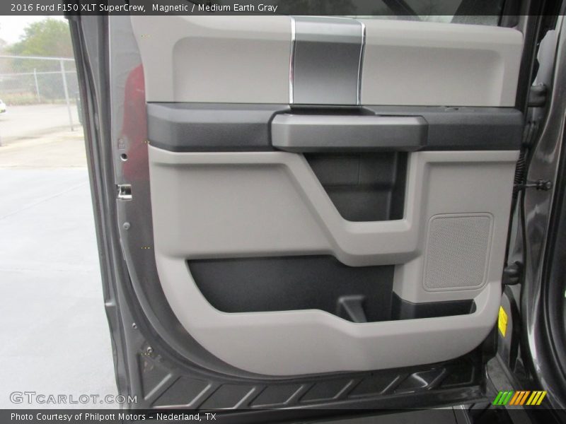 Magnetic / Medium Earth Gray 2016 Ford F150 XLT SuperCrew