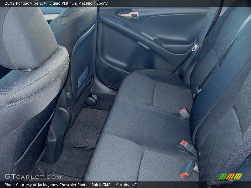 Liquid Platinum Metallic / Ebony 2009 Pontiac Vibe 2.4