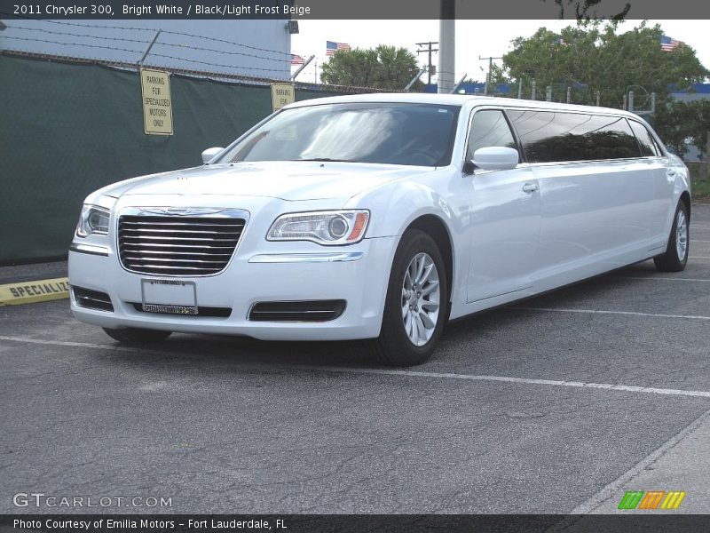 Bright White / Black/Light Frost Beige 2011 Chrysler 300
