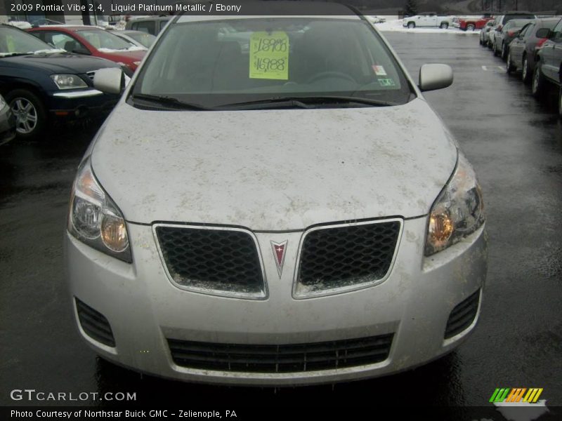 Liquid Platinum Metallic / Ebony 2009 Pontiac Vibe 2.4