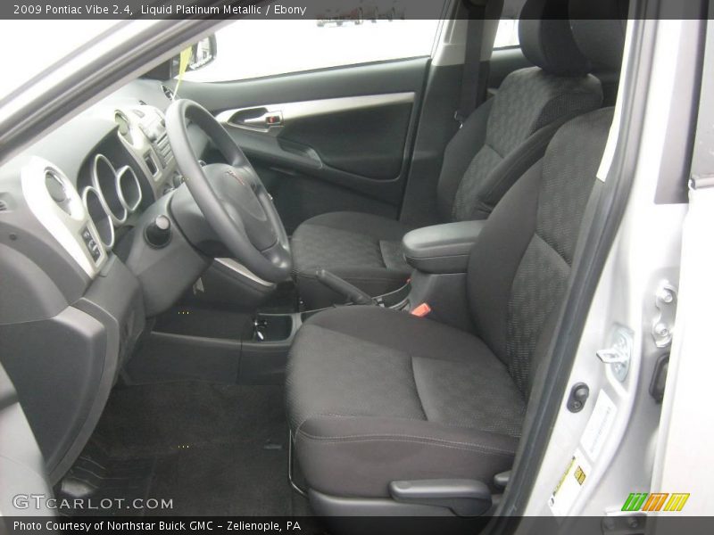 Liquid Platinum Metallic / Ebony 2009 Pontiac Vibe 2.4