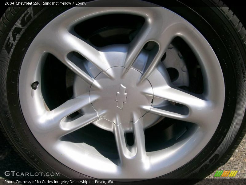 Slingshot Yellow / Ebony 2004 Chevrolet SSR
