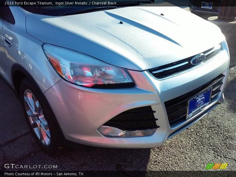Ingot Silver Metallic / Charcoal Black 2016 Ford Escape Titanium