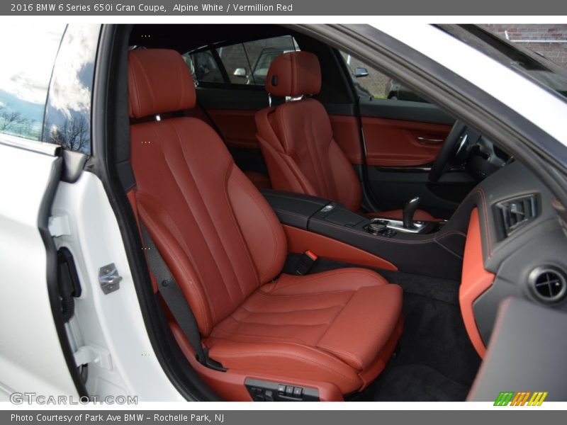 Alpine White / Vermillion Red 2016 BMW 6 Series 650i Gran Coupe
