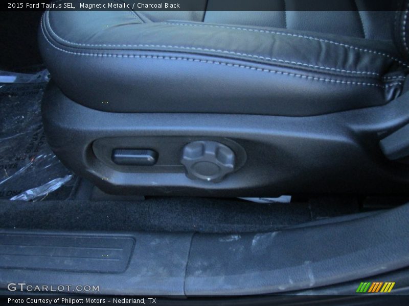 Magnetic Metallic / Charcoal Black 2015 Ford Taurus SEL
