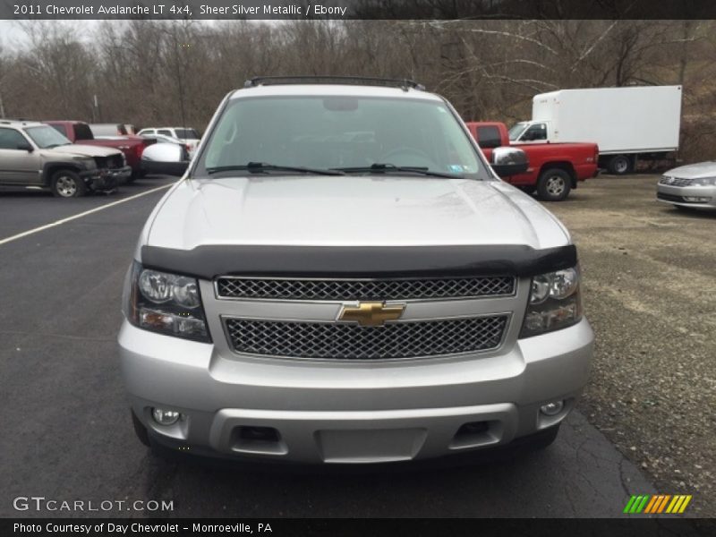 Sheer Silver Metallic / Ebony 2011 Chevrolet Avalanche LT 4x4