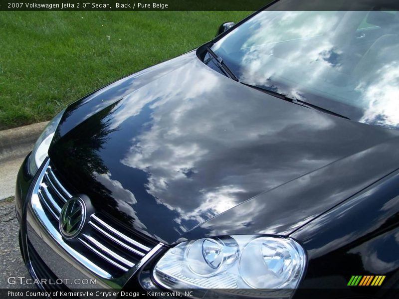 Black / Pure Beige 2007 Volkswagen Jetta 2.0T Sedan