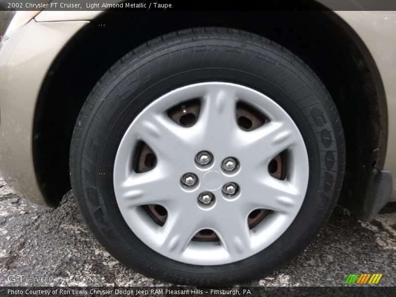 Light Almond Metallic / Taupe 2002 Chrysler PT Cruiser