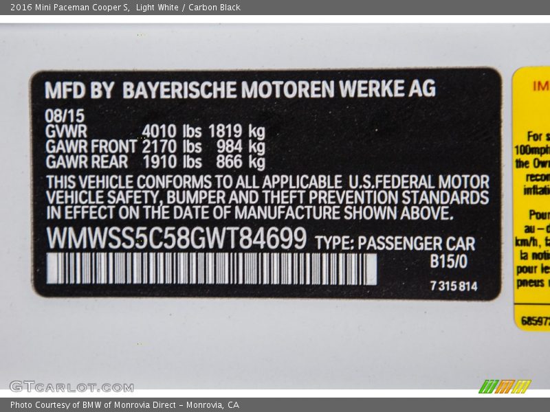Light White / Carbon Black 2016 Mini Paceman Cooper S