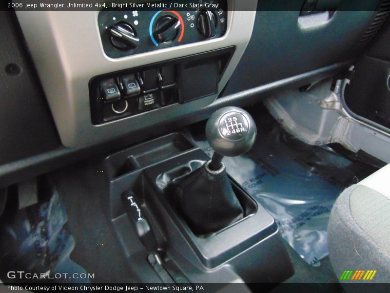 Bright Silver Metallic / Dark Slate Gray 2006 Jeep Wrangler Unlimited 4x4