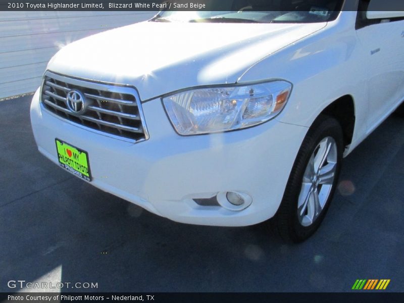 Blizzard White Pearl / Sand Beige 2010 Toyota Highlander Limited