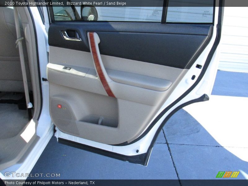 Blizzard White Pearl / Sand Beige 2010 Toyota Highlander Limited