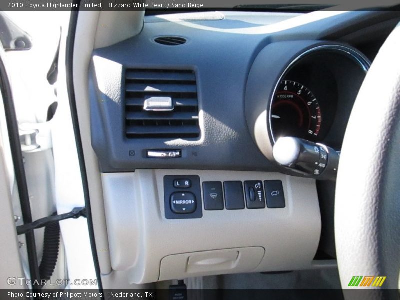 Blizzard White Pearl / Sand Beige 2010 Toyota Highlander Limited
