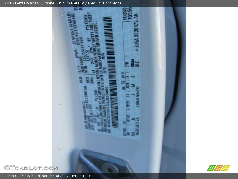White Platinum Metallic / Medium Light Stone 2016 Ford Escape SE