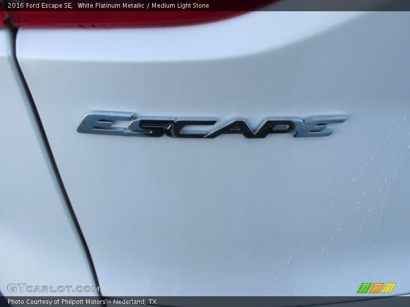 White Platinum Metallic / Medium Light Stone 2016 Ford Escape SE