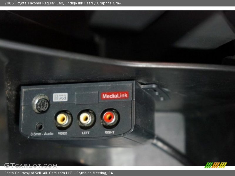 Indigo Ink Pearl / Graphite Gray 2006 Toyota Tacoma Regular Cab