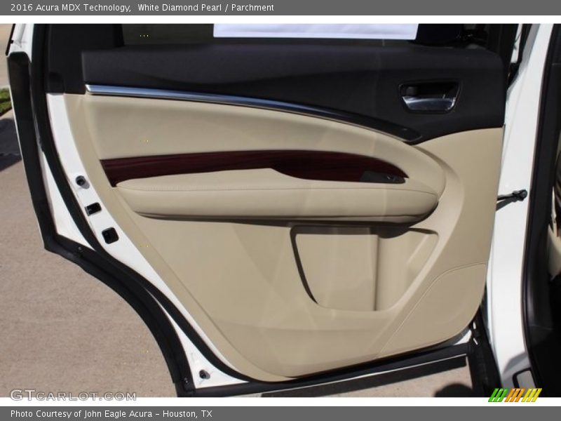 White Diamond Pearl / Parchment 2016 Acura MDX Technology
