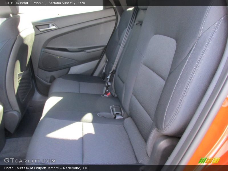 Sedona Sunset / Black 2016 Hyundai Tucson SE