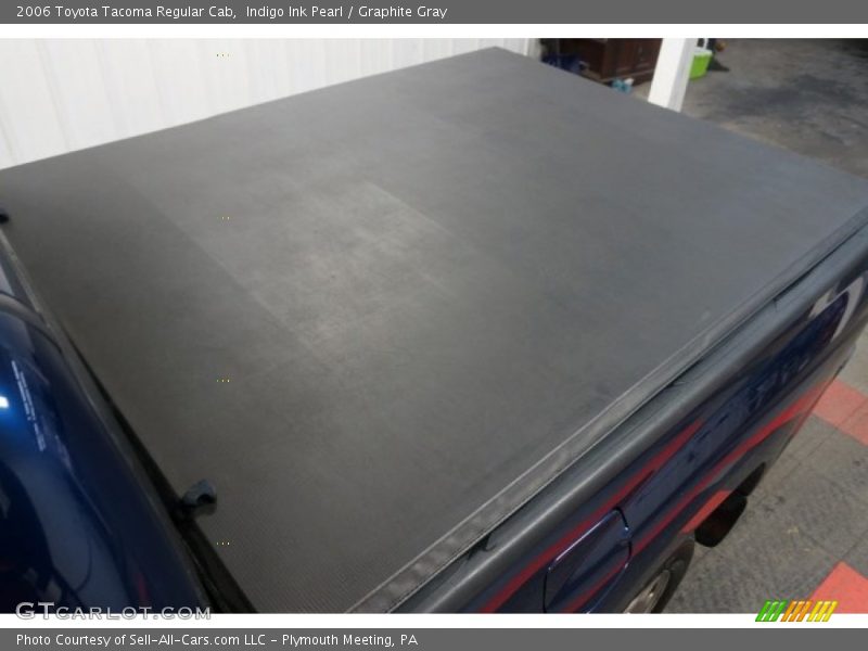 Indigo Ink Pearl / Graphite Gray 2006 Toyota Tacoma Regular Cab