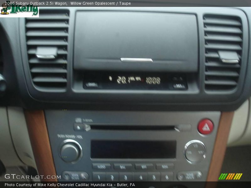 Willow Green Opalescent / Taupe 2006 Subaru Outback 2.5i Wagon