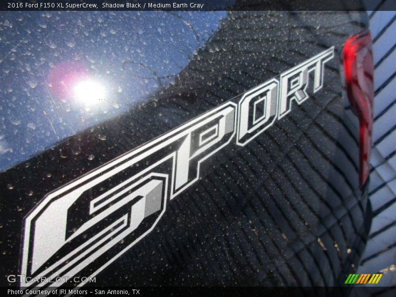 Shadow Black / Medium Earth Gray 2016 Ford F150 XL SuperCrew