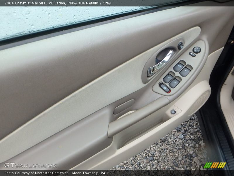 Navy Blue Metallic / Gray 2004 Chevrolet Malibu LS V6 Sedan