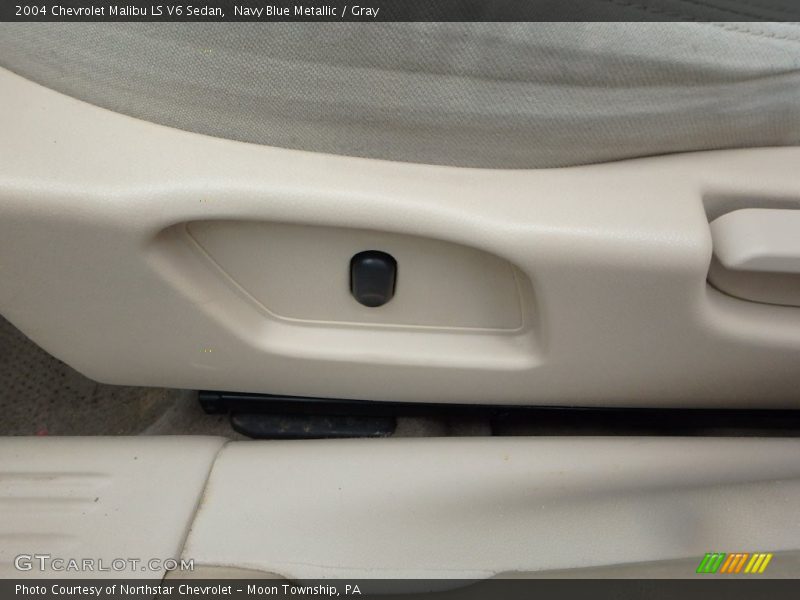 Navy Blue Metallic / Gray 2004 Chevrolet Malibu LS V6 Sedan