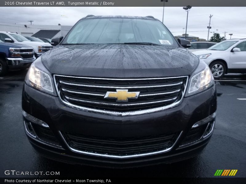 Tungsten Metallic / Ebony 2016 Chevrolet Traverse LT AWD
