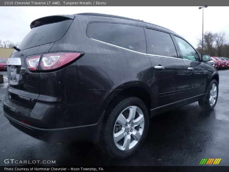 Tungsten Metallic / Ebony 2016 Chevrolet Traverse LT AWD