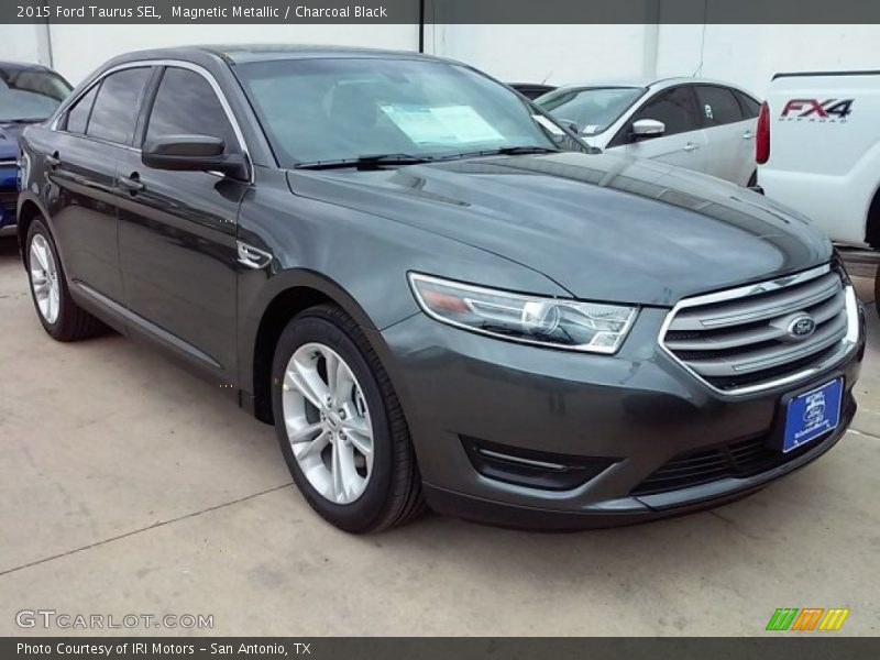 Magnetic Metallic / Charcoal Black 2015 Ford Taurus SEL