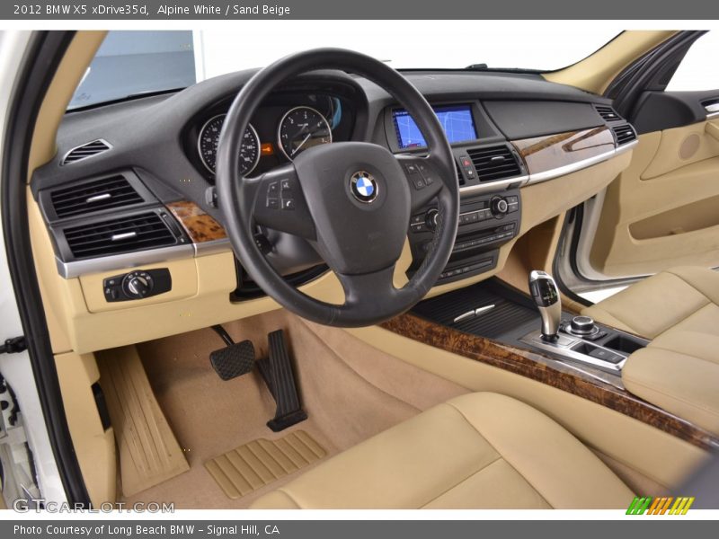 Alpine White / Sand Beige 2012 BMW X5 xDrive35d