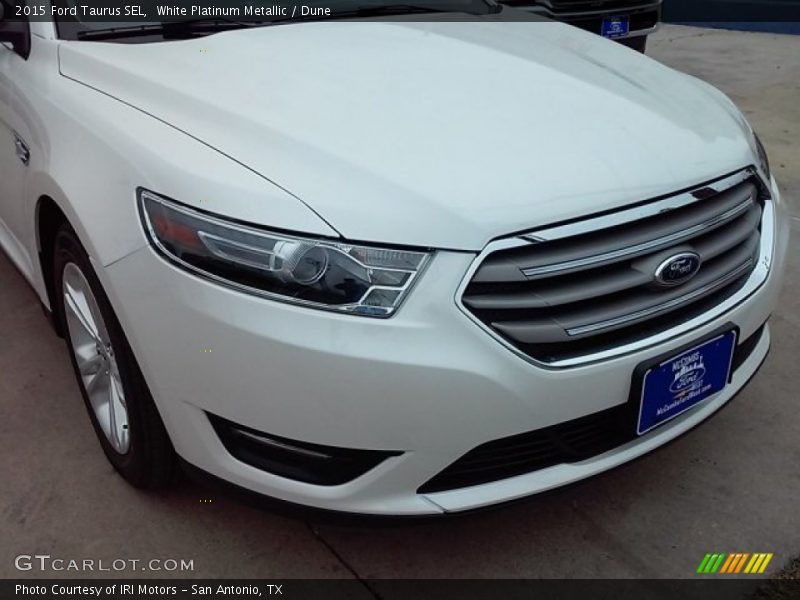 White Platinum Metallic / Dune 2015 Ford Taurus SEL