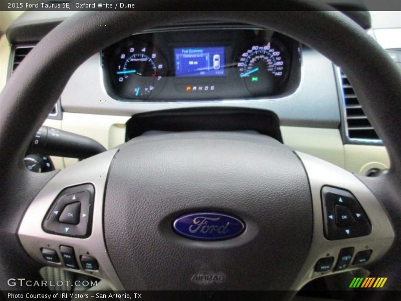 Oxford White / Dune 2015 Ford Taurus SE