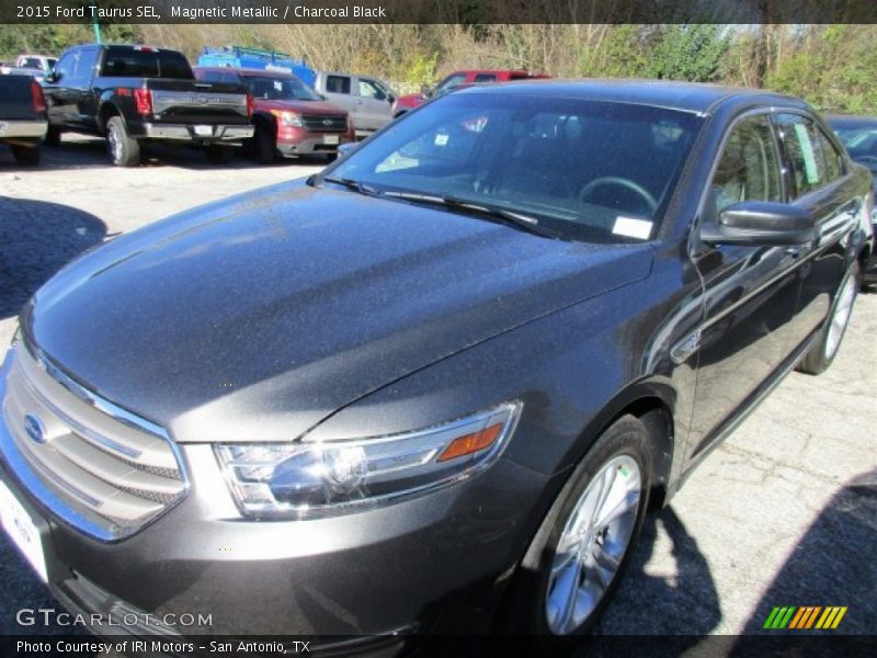 Magnetic Metallic / Charcoal Black 2015 Ford Taurus SEL