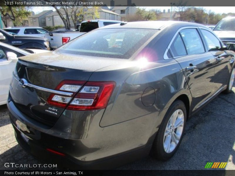 Magnetic Metallic / Charcoal Black 2015 Ford Taurus SEL