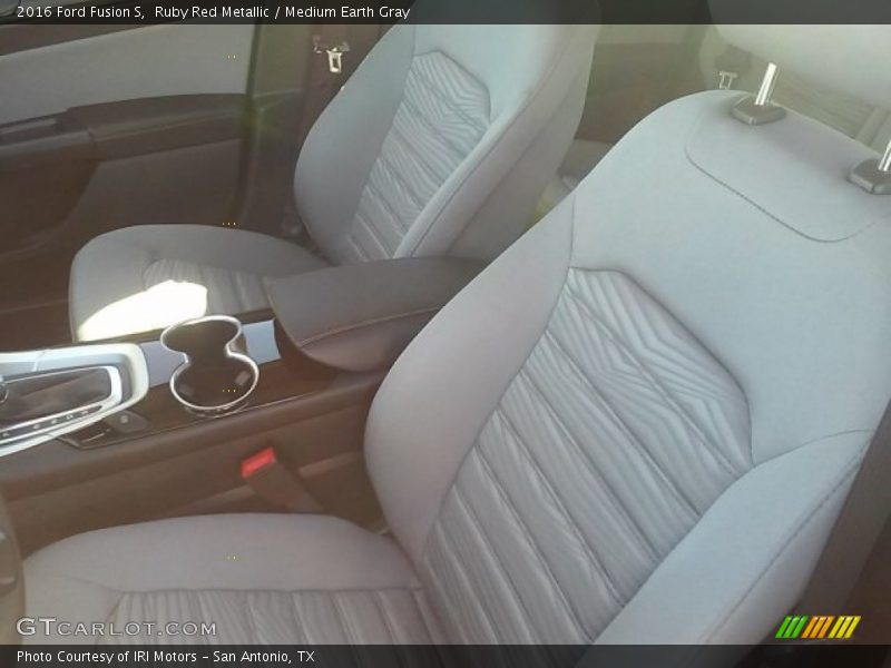 Ruby Red Metallic / Medium Earth Gray 2016 Ford Fusion S