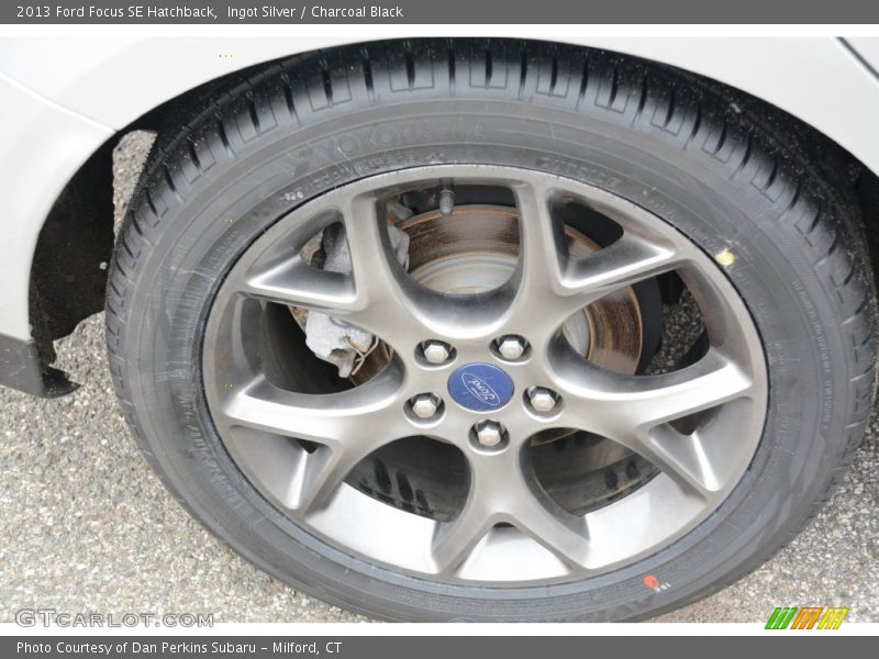 Ingot Silver / Charcoal Black 2013 Ford Focus SE Hatchback