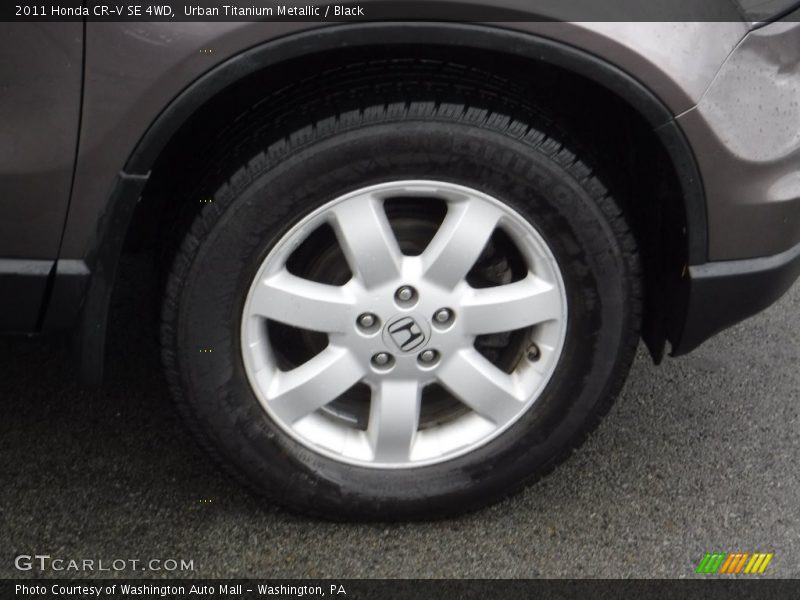 Urban Titanium Metallic / Black 2011 Honda CR-V SE 4WD