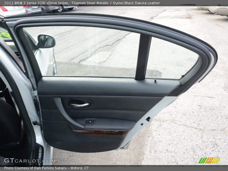 Titanium Silver Metallic / Oyster/Black Dakota Leather 2011 BMW 3 Series 328i xDrive Sedan