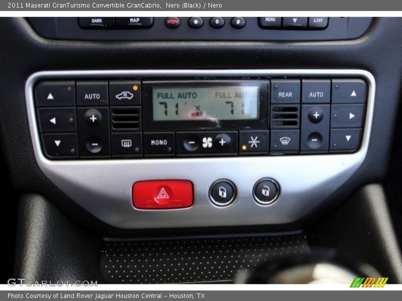 Nero (Black) / Nero 2011 Maserati GranTurismo Convertible GranCabrio