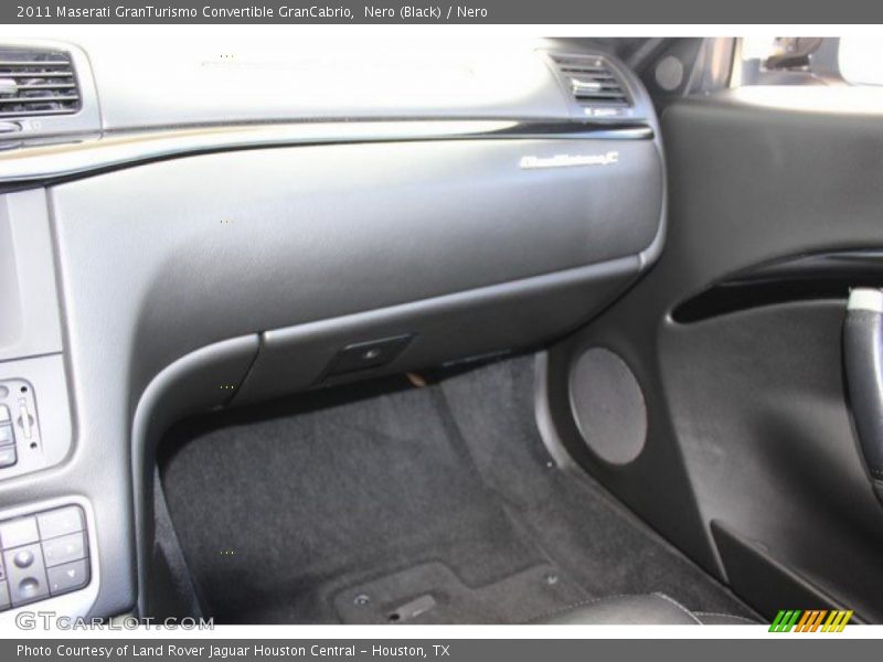 Nero (Black) / Nero 2011 Maserati GranTurismo Convertible GranCabrio