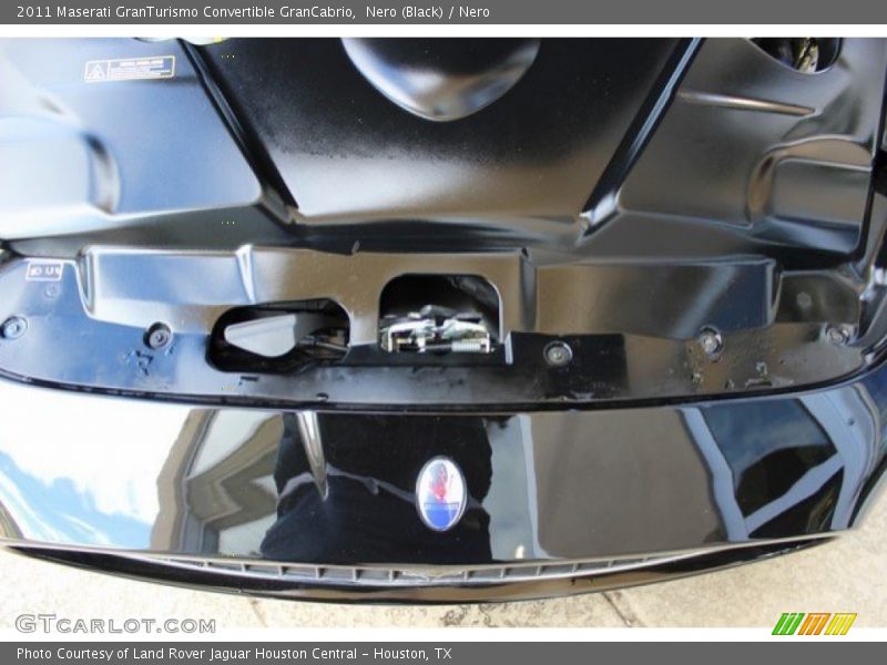 Nero (Black) / Nero 2011 Maserati GranTurismo Convertible GranCabrio